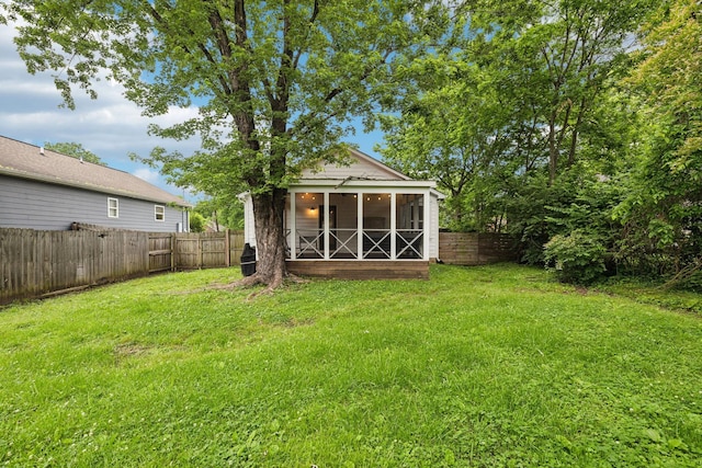 143 Two Mile Pike, Goodlettsville, TN 37072 - view of yard with a sunroom