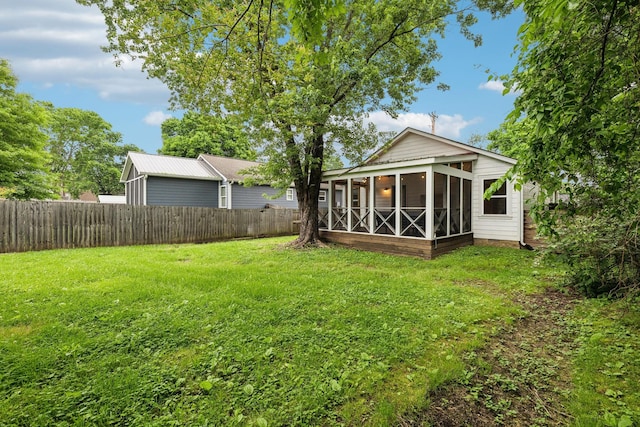 143 Two Mile Pike, Goodlettsville, TN 37072 - view of yard featuring a sunroom