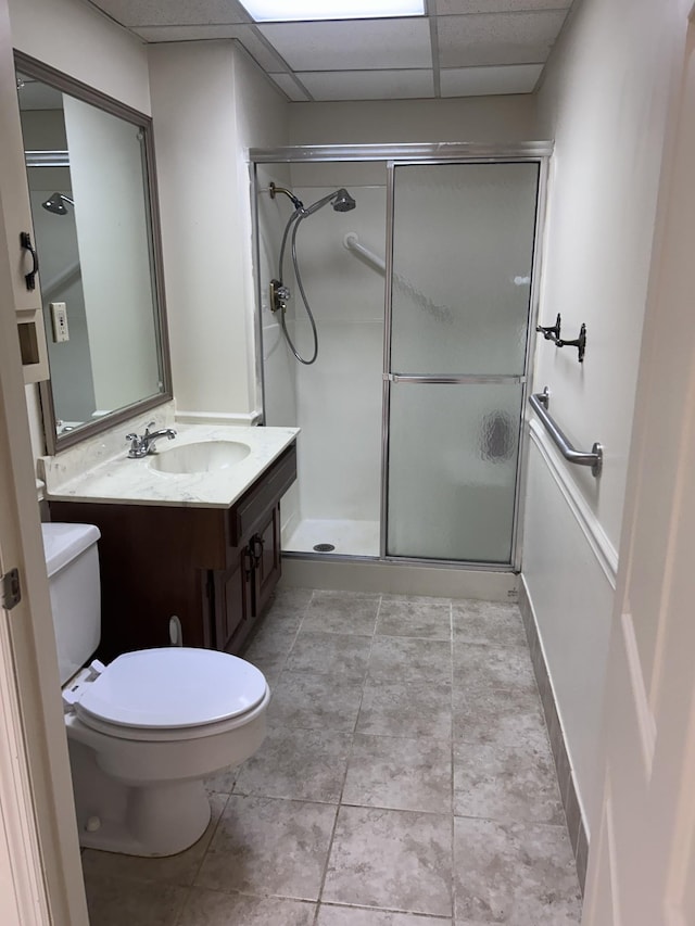 314 Powder Mill Dr, Ashland City, TN 37015 - full bath with a stall shower, toilet, vanity, and a drop ceiling