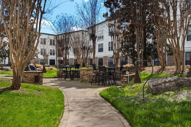 2600 Hillsboro Pike Unit 453, Nashville, TN 37212 - view of property's community with a patio