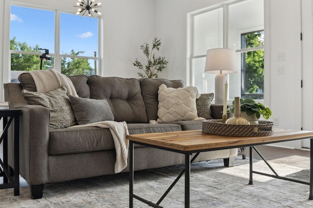 2211 18th Ave N, Nashville, TN 37208 - living area featuring a chandelier