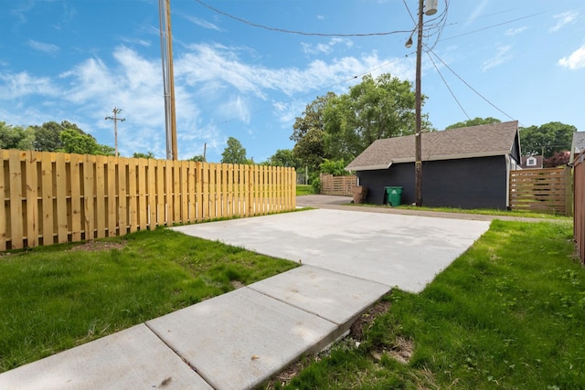 301B Oriel Ave, Nashville, TN 37210 - view of yard with a patio