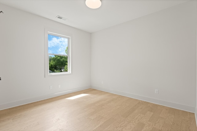 301B Oriel Ave, Nashville, TN 37210 - unfurnished room featuring light wood-style floors and baseboards