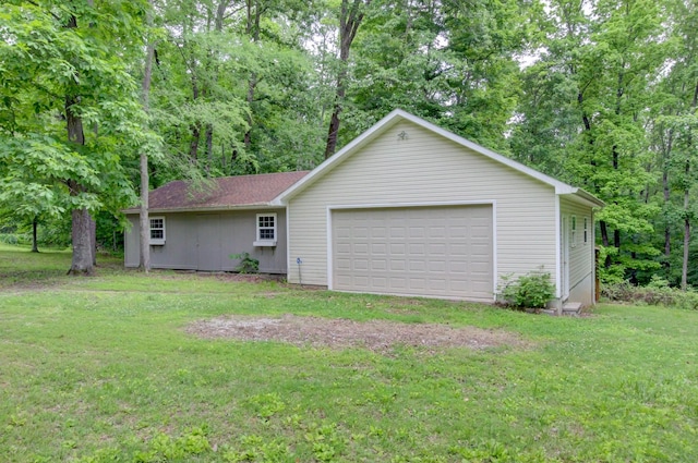 339 Thompson Ln, Clarksville, TN 37040 - view of garage