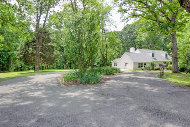 339 Thompson Ln, Clarksville, TN 37040 - view of front of property with driveway, a chimney, and an attached garage