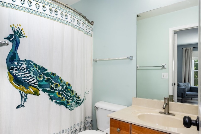 909 Miranda Pl, Franklin, TN 37067 - full bathroom featuring vanity, toilet, and curtained shower