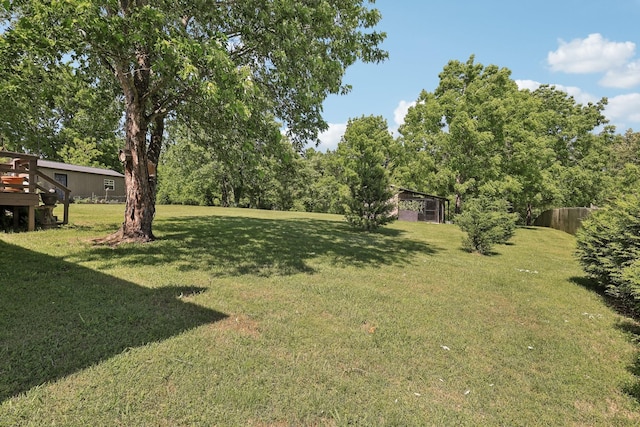 2277 Belotes Ferry Rd, Lebanon, TN 37087 - view of yard with a wooden deck