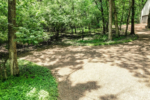 556 Lakeshore Dr, Old Hickory, TN 37138 - view of yard featuring a garage