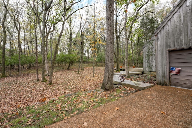 556 Lakeshore Dr, Old Hickory, TN 37138 - view of yard featuring a garage