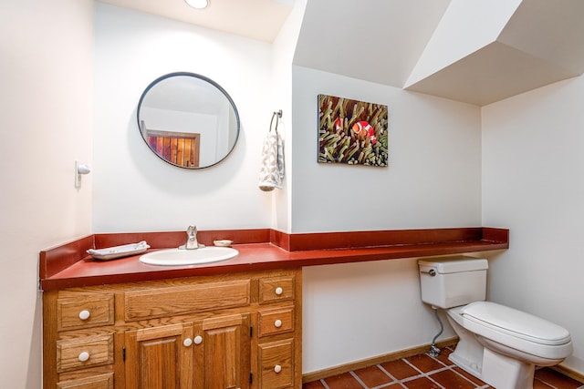 556 Lakeshore Dr, Old Hickory, TN 37138 - half bath featuring toilet, vanity, tile patterned floors, and baseboards