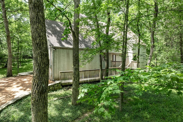 556 Lakeshore Dr, Old Hickory, TN 37138 - view of yard featuring a deck
