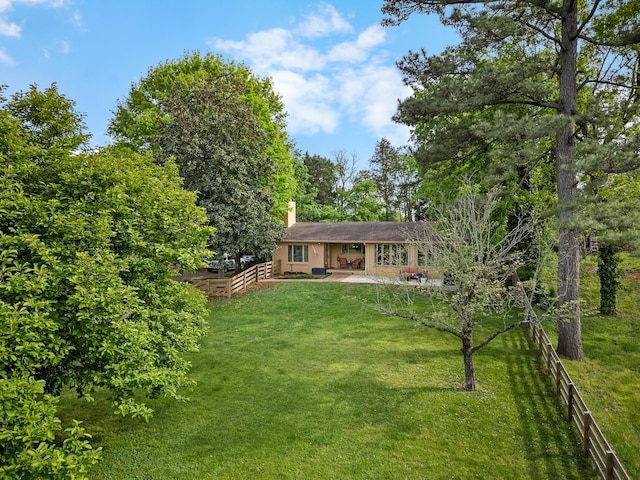 209 Woods Dr, Columbia, TN 38401 - view of yard with a patio