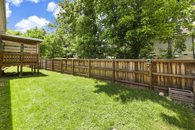103 Lockhart St, Dickson, TN 37055 - view of yard featuring a deck