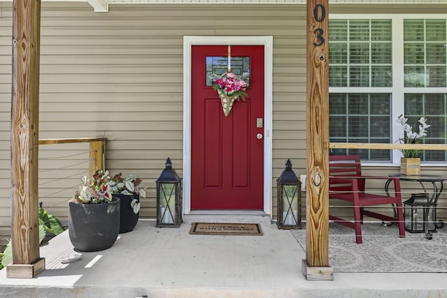 103 Lockhart St, Dickson, TN 37055 - view of exterior entry featuring a porch