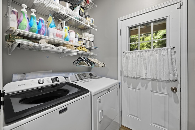103 Lockhart St, Dickson, TN 37055 - washroom with washing machine and dryer