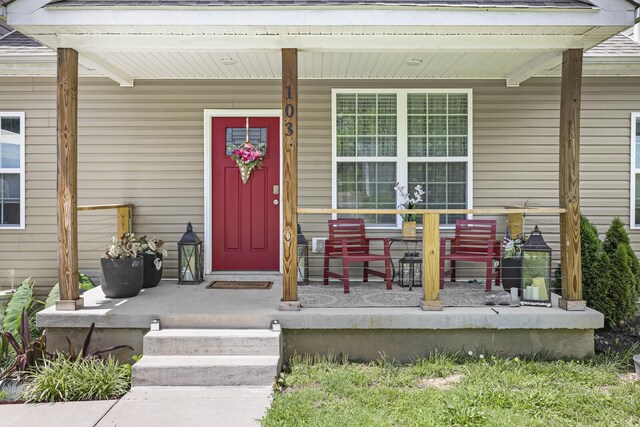 103 Lockhart St, Dickson, TN 37055 - doorway to property featuring a porch