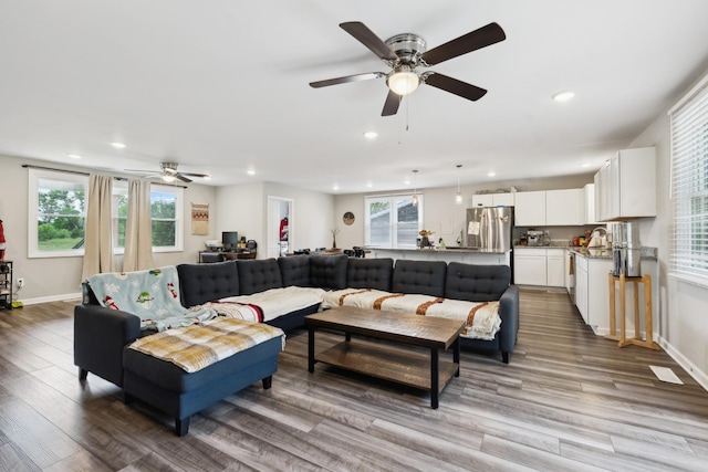 176 Morningside Dr, La Vergne, TN 37086 - living room featuring recessed lighting, a ceiling fan, wood finished floors, and baseboards