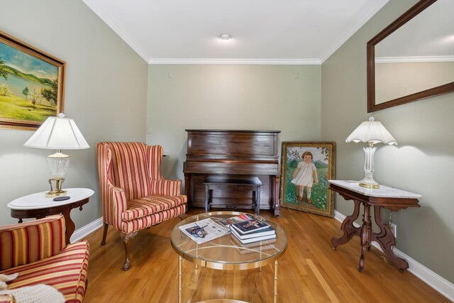 2305 Black Fox Ct, Murfreesboro, TN 37127 - sitting room featuring wood finished floors, ornamental molding, and baseboards