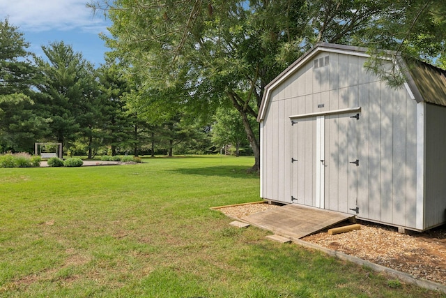 2305 Black Fox Ct, Murfreesboro, TN 37127 - view of grassy yard