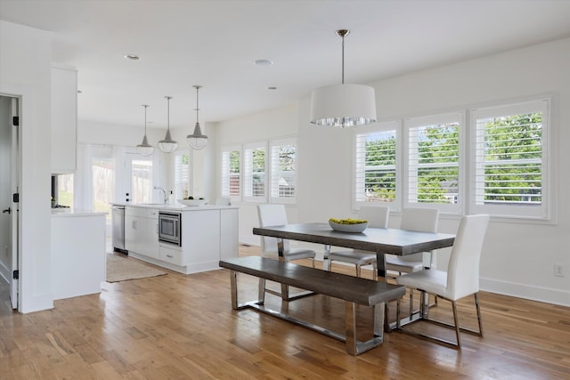 814A Horner Ave, Nashville, TN 37204 - dining space featuring light wood-style floors, baseboards, and recessed lighting