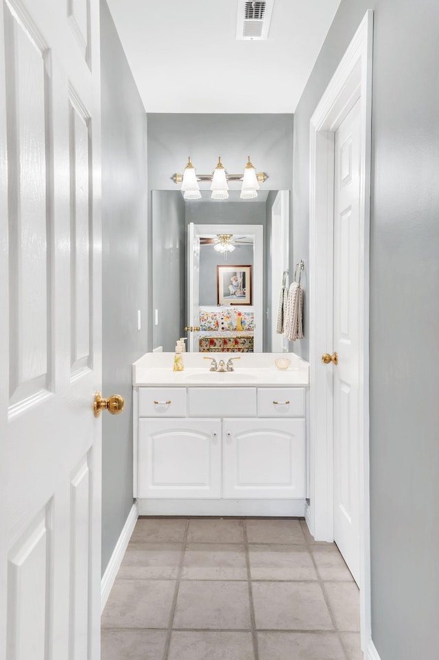113 Abbeywood Dr, Nashville, TN 37215 - ensuite bathroom with baseboards, ceiling fan, and vanity