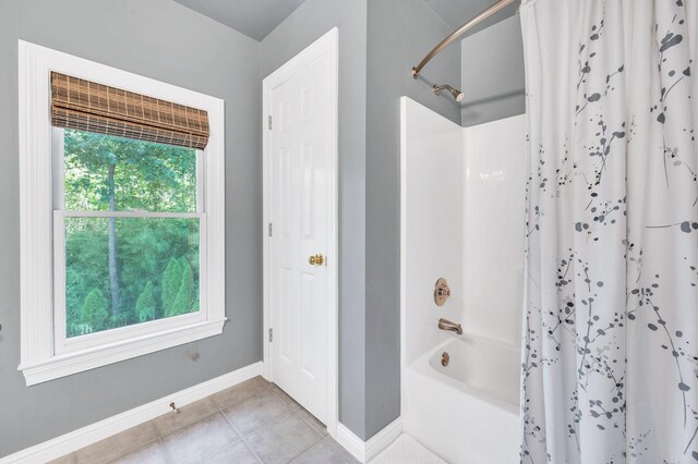 113 Abbeywood Dr, Nashville, TN 37215 - full bathroom featuring baseboards, healthy amount of natural light, shower / tub combo, and tile patterned floors