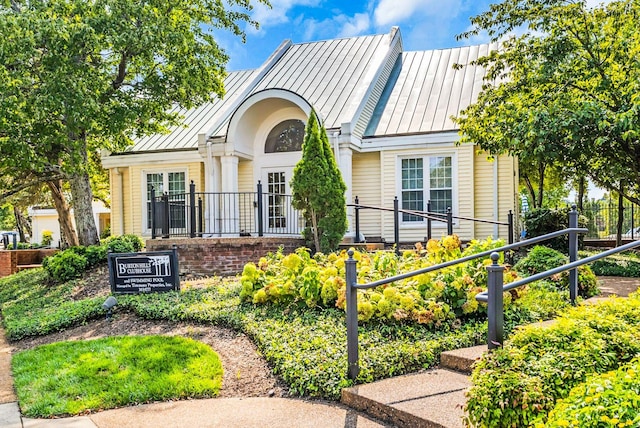 113 Abbeywood Dr, Nashville, TN 37215 - view of front of home with a standing seam roof, metal roof, and fence