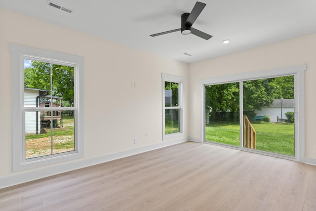 213 S Porter St Unit 213, Winchester, TN 37398 - spare room featuring light wood-style floors, baseboards, ceiling fan, and recessed lighting