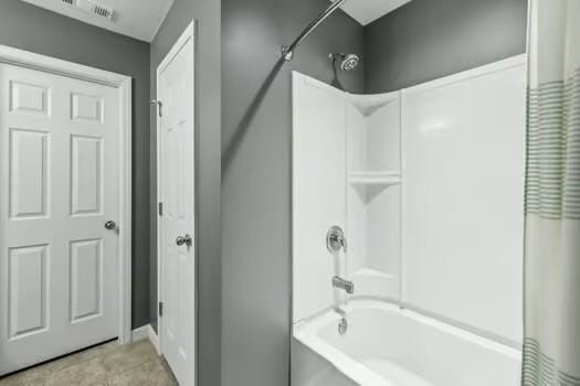 1470 Old Stone Rd, Lebanon, TN 37087 - bathroom with shower / tub combo with curtain