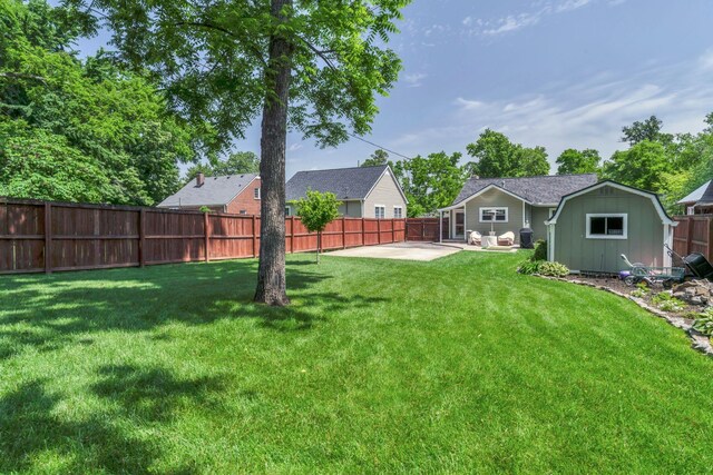 521 E Eastland St, Gallatin, TN 37066 - view of yard featuring a patio