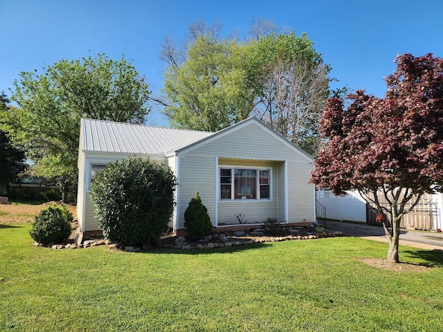 104 3rd Ave NW, Winchester, TN 37398 - view of front of property
