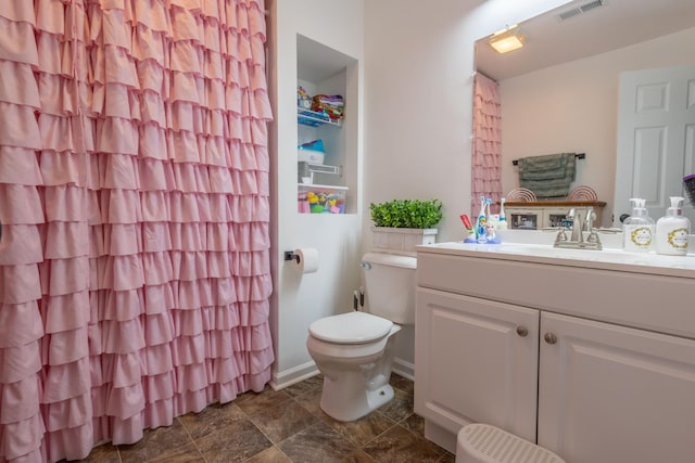 2659 Cave Springs Rd, Springfield, TN 37172 - full bath with toilet, vanity, and a shower with curtain