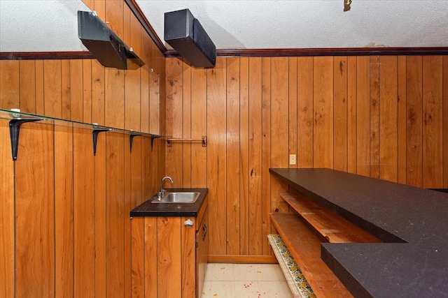 103 Colwell Ln, Manchester, TN 37355 - spacious closet with bar with sink