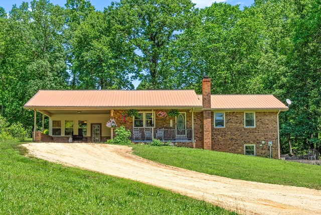 6846 Crooked Creek Rd, Lobelville, TN 37097 - photo 2