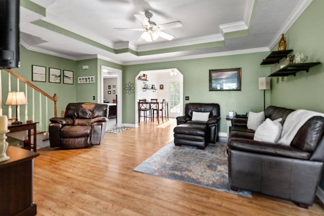 1383 Smith Chapel Rd, Shelbyville, TN 37160 - living area featuring ceiling fan, wood finished floors, a raised ceiling, ornamental molding, and baseboards
