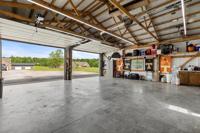 1383 Smith Chapel Rd, Shelbyville, TN 37160 - view of garage