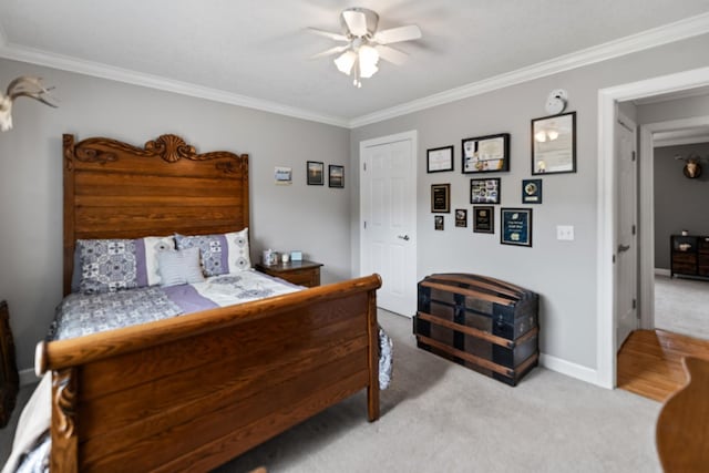 1383 Smith Chapel Rd, Shelbyville, TN 37160 - carpeted bedroom with crown molding, baseboards, and ceiling fan