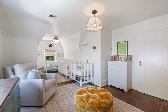2209 Natchez Trce, Nashville, TN 37212 - bedroom featuring wood finished floors and baseboards