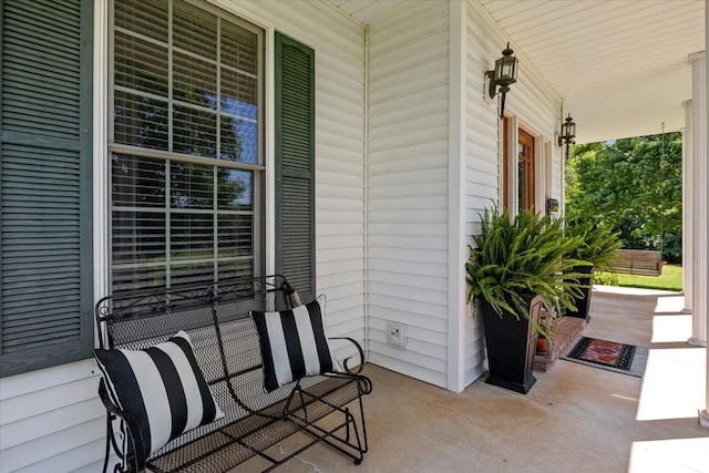 495 Baker Rd, Dickson, TN 37055 - view of covered porch