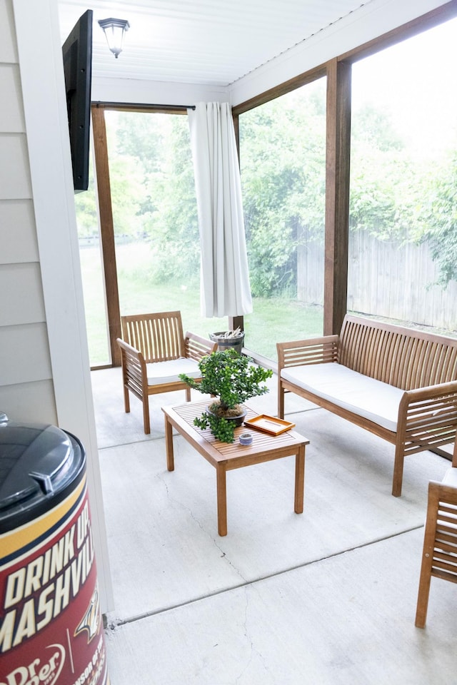 3303 Hampton Turner Dr, Murfreesboro, TN 37128 - view of sunroom / solarium