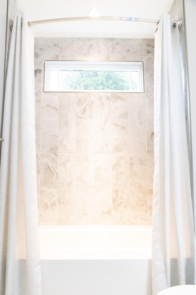 3303 Hampton Turner Dr, Murfreesboro, TN 37128 - full bathroom featuring plenty of natural light and shower / tub combo