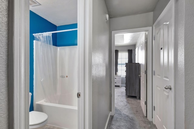362 Shoshone Pl, Murfreesboro, TN 37128 - full bath with shower / bath combo with shower curtain, toilet, and a textured wall