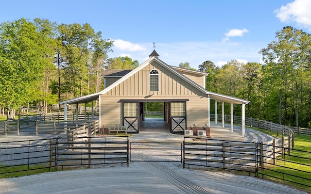 2385 Clear Brooks Dr, Signal Mountain, TN 37377 - surrounding community featuring an exterior structure and an outdoor structure