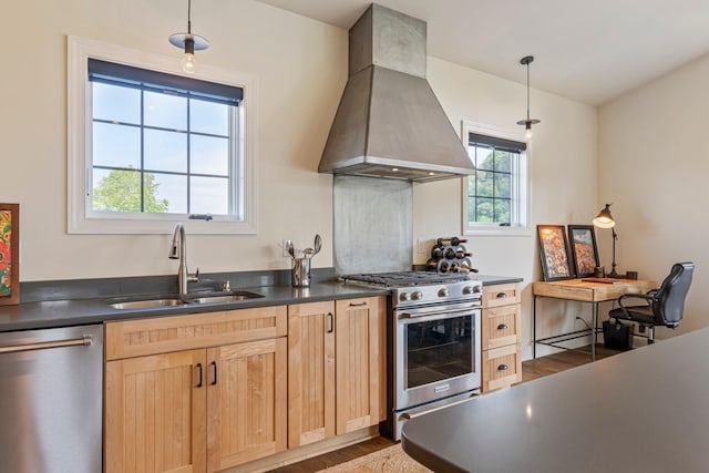 1054 Sunrise Cir, Ashland City, TN 37015