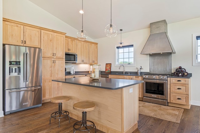 1054 Sunrise Cir, Ashland City, TN 37015