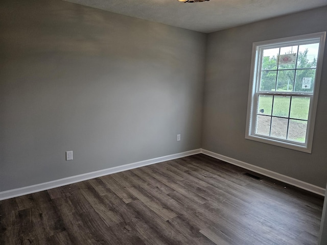 1331 Springplace Rd, Lewisburg, TN 37091 - unfurnished room with dark wood finished floors and baseboards