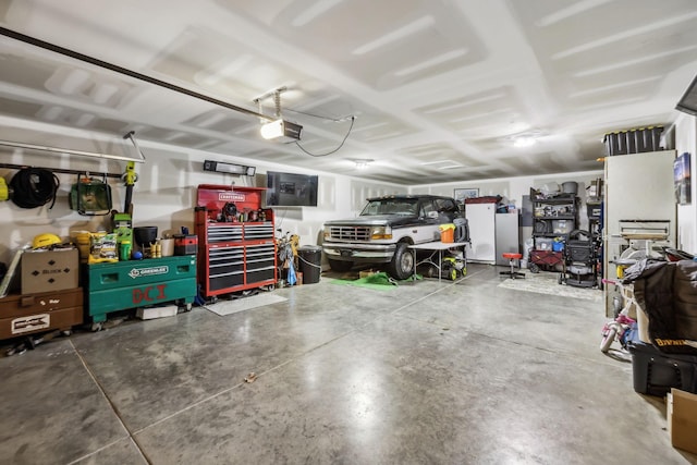 321 Union Pier Dr, Mount Juliet, TN 37122 - garage featuring a garage door opener