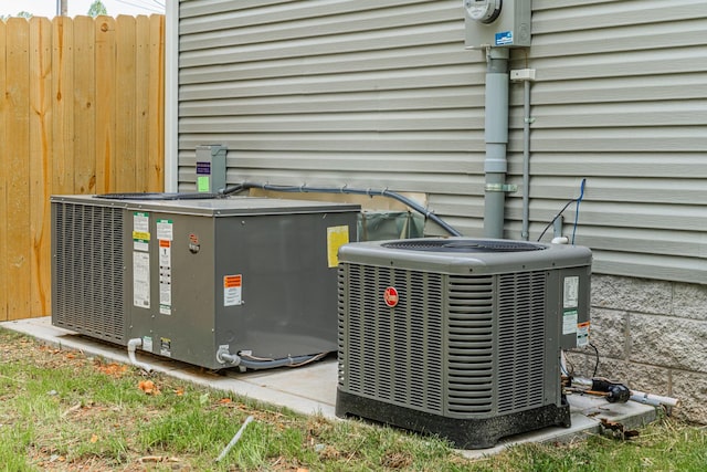 27 Sevier St, Clarksville, TN 37042 - exterior view of central air condition unit and electric meter