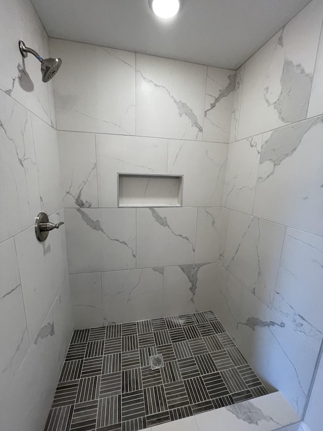57 Charleston Cv, Clarksville, TN 37043 - full bathroom with tiled shower