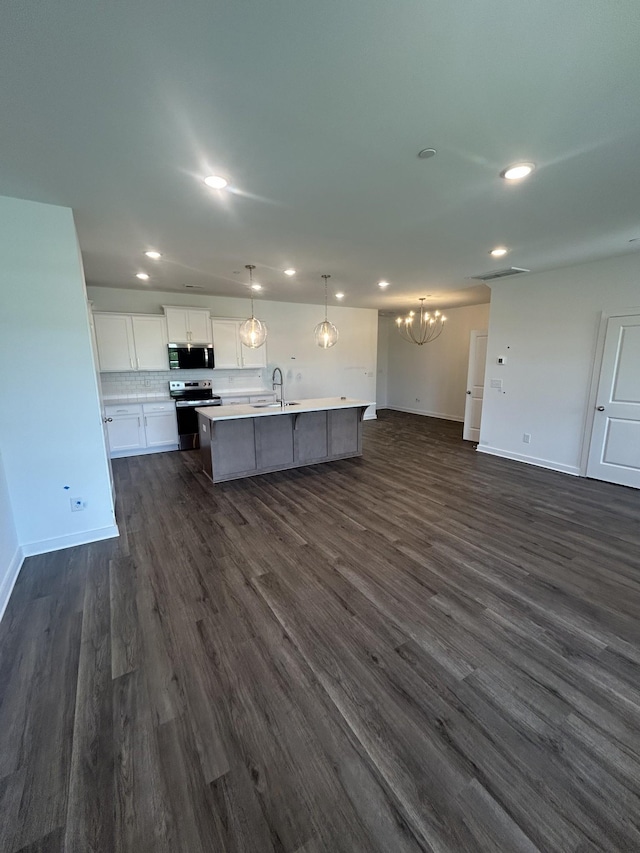 1075 Wrights Mill Rd Unit Arb066, Spring Hill, TN 37174 - kitchen featuring appliances with stainless steel finishes, recessed lighting, a sink, a chandelier, and open floor plan